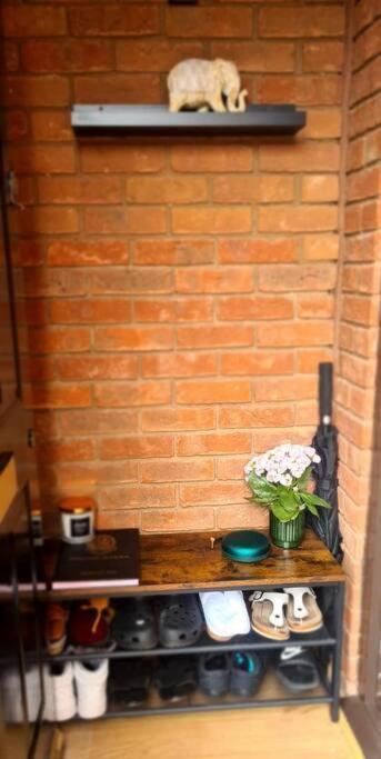 Lovely 2 Bedroom Flat With Free Parking Apartamento